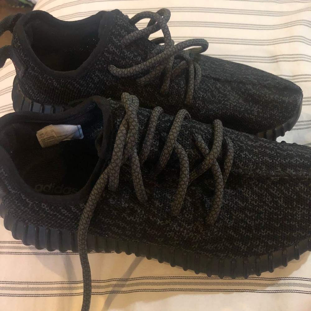 Black Men Yeezy boost 350 size 5